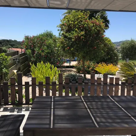 Alojamento de Acomodação e Pequeno-almoço Casa O Futuro