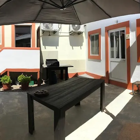 Casa O Futuro Bed & Breakfast Alcobaça