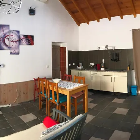 Casa O Futuro Alojamento de Acomodação e Pequeno-almoço Alcobaça