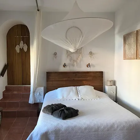 Casa O Futuro Panzió Alcobaça
