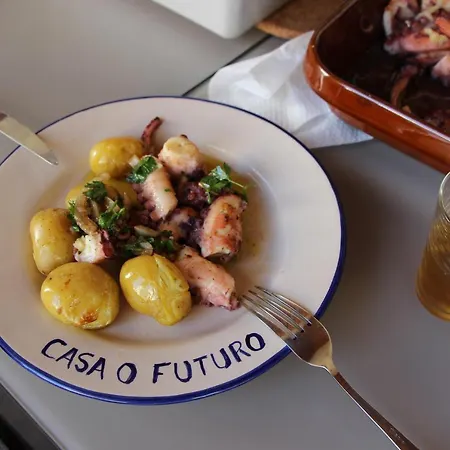 Casa O Futuro Alojamento de Acomodação e Pequeno-almoço 4*