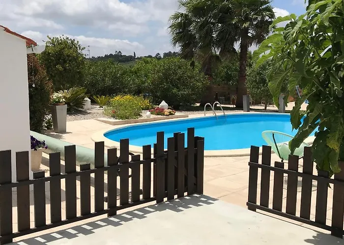 Casa O Futuro 4* Алкобаса